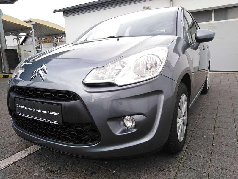 Grau Gebraucht 2010 Citroën C3 Tendance Kleinwagen | 4.500 € (Fairer Preis) - Bild 1/4