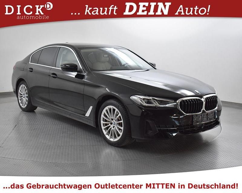 Schwarz Gebraucht 2021 BMW 530e Sport Line Limousine | 25.950 € (Superpreis) - Bild 1/4