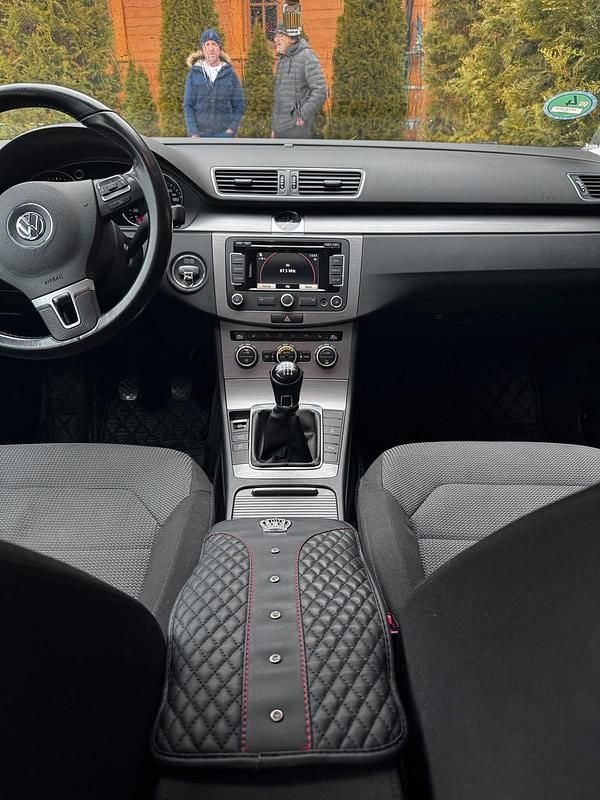 Blau Gebraucht 2013 VW Passat Kombi | 7.800 € (Guter Preis) - Bild 1/4