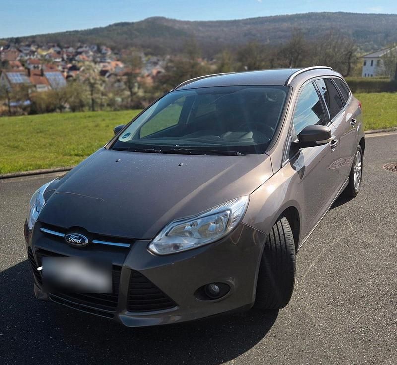 Second-hand Ford Focus Titanium 116 CP (85 kW) 2012 Gri Break