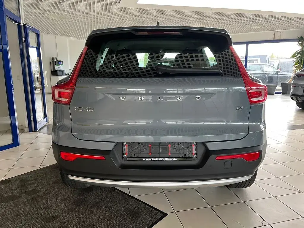 Gebraucht Volvo XC40 Momentum 190 PS (139 kW) 2020 Grau SUV