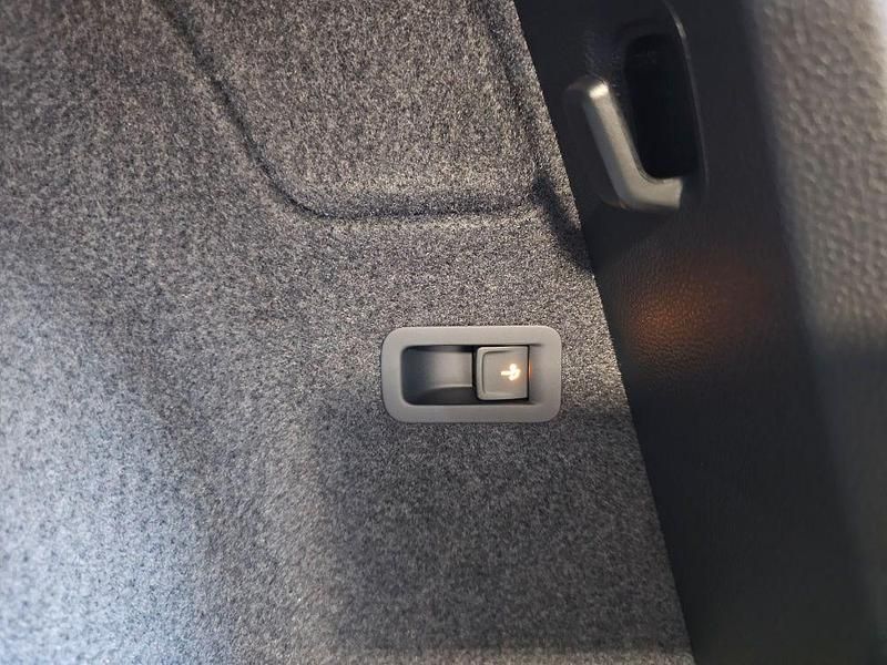 Neu Cupra Ateca 150 PS (110 kW) 2026 Grau SUV