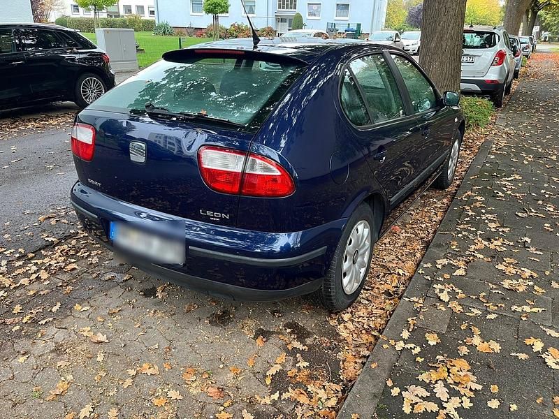 Blau Gebraucht 2002 Seat Leon Kleinwagen | 2.000 € (Teuer) - Bild 1/4