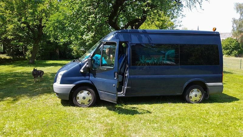 Blau Gebraucht 2009 Ford Transit Van / Kleinbus | 13.500 € - Bild 1/4