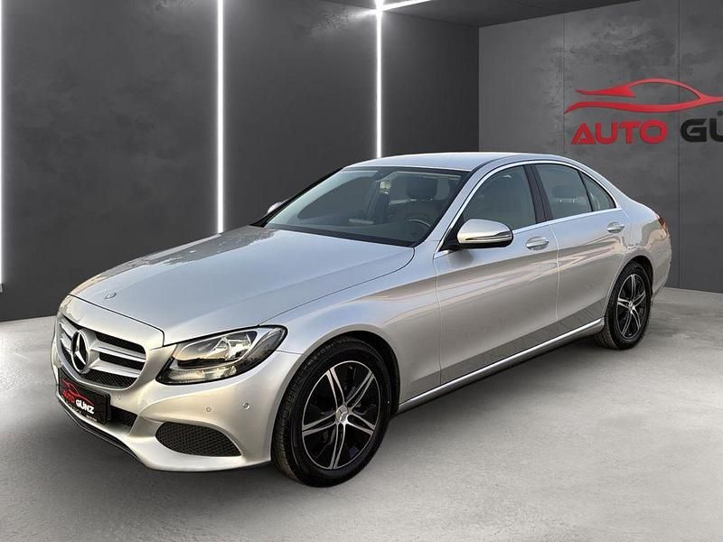 Silber Gebraucht 2015 Mercedes C180 Avantgarde Limousine | 20.900 € (Fairer Preis) - Bild 1/4