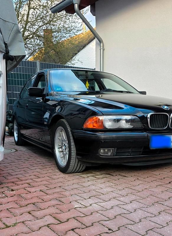 Gebraucht BMW 520 150 PS (110 kW) 2001 Schwarz Limousine