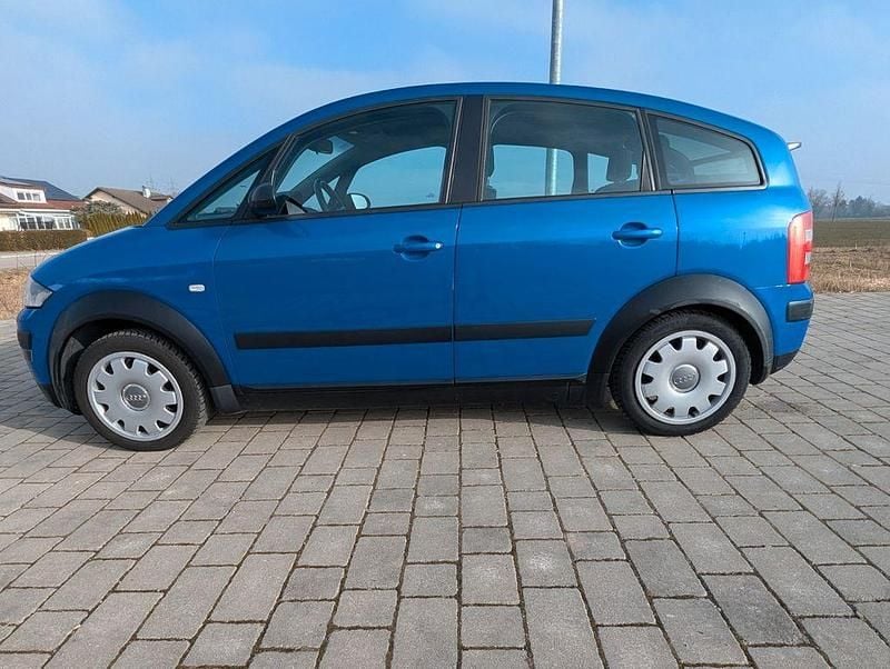 Blau Gebraucht 2003 Audi A2 Kleinwagen | 5.150 € (Etwas zu teuer) - Bild 1/4