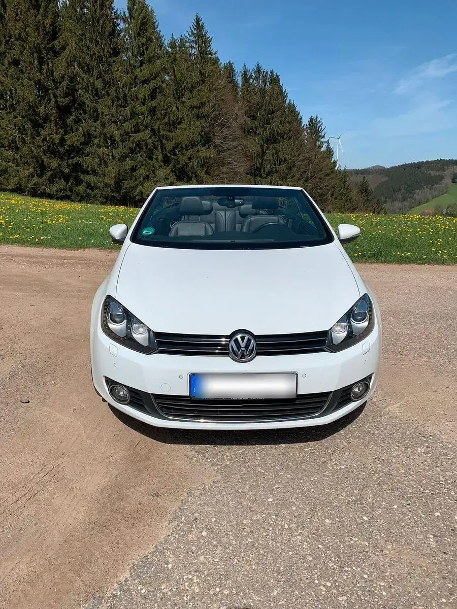 Gebraucht VW Golf 105 PS (77 kW) 2011 Weiß Cabrio