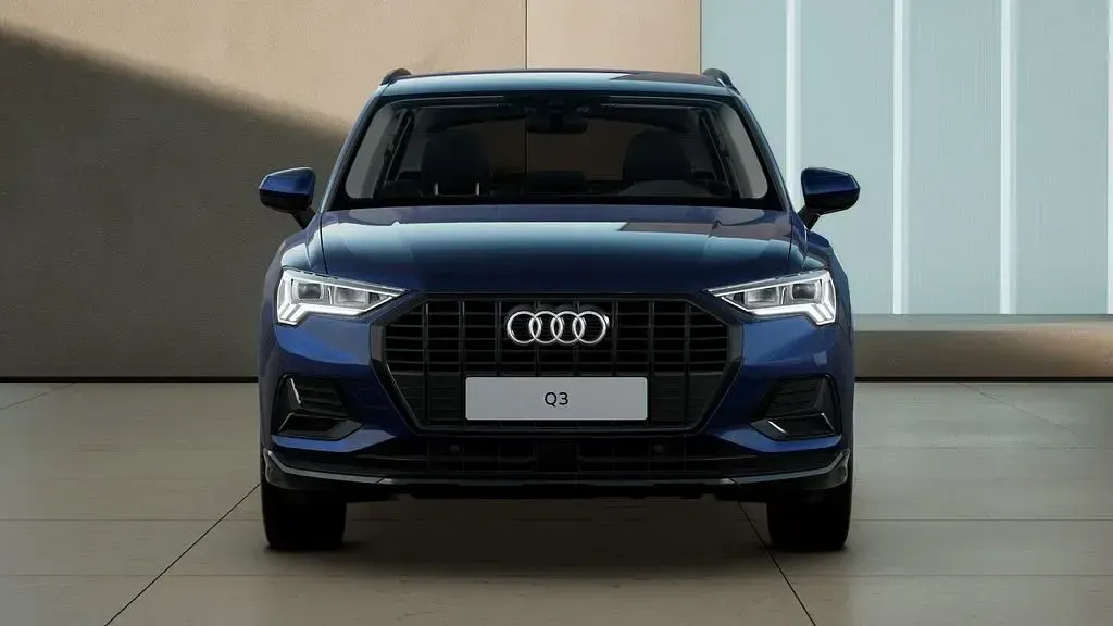 Second-hand Audi Q3 Advanced 150 CP (110 kW) 2025 Albastru SUV