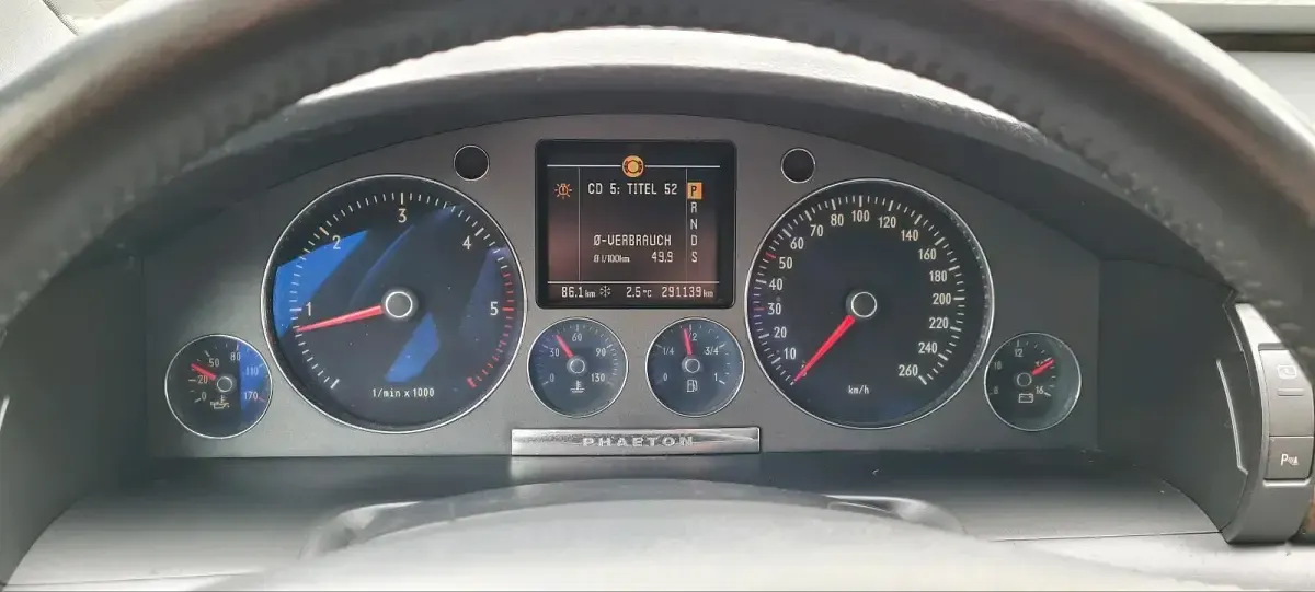 Usata VW Phaeton 200 CV (147 kW) 2005 Berlina