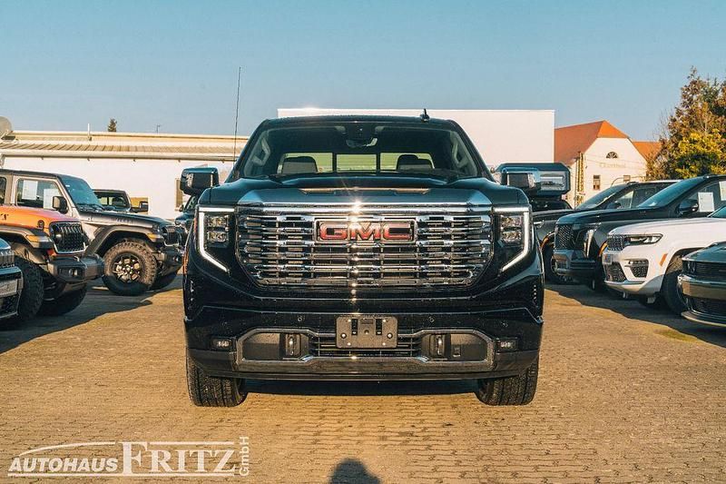 Neu GMC Sierra 309 PS (227 kW) 2025 Schwarz Abholung