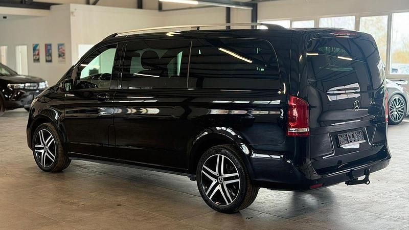 Gebraucht Mercedes V300 239 PS (175 kW) 2019 Schwarz Van / Kleinbus