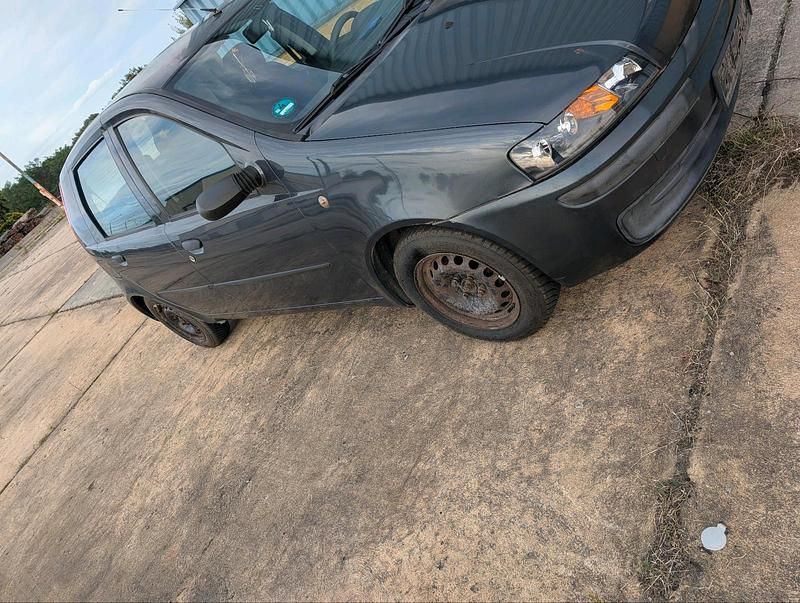 Gebraucht 2002 Fiat Punto Kleinwagen | 400 € (Guter Preis) - Bild 1/4