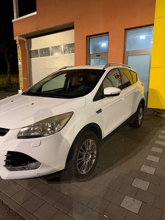 Gebraucht Ford Kuga SYNC Edition 150 PS (110 kW) 2014 Weiß SUV