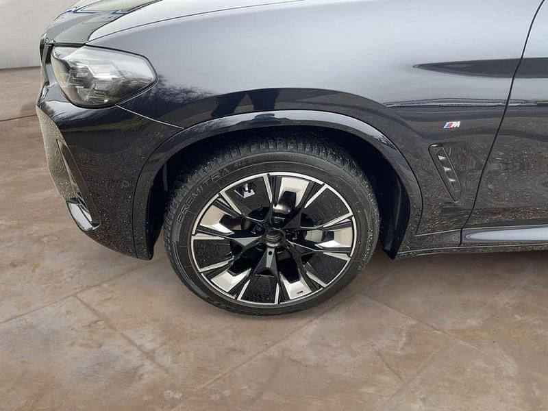 Gebraucht BMW iX3 Impressive 210 kW (286 PS) 2023 M carbonschwarz SUV