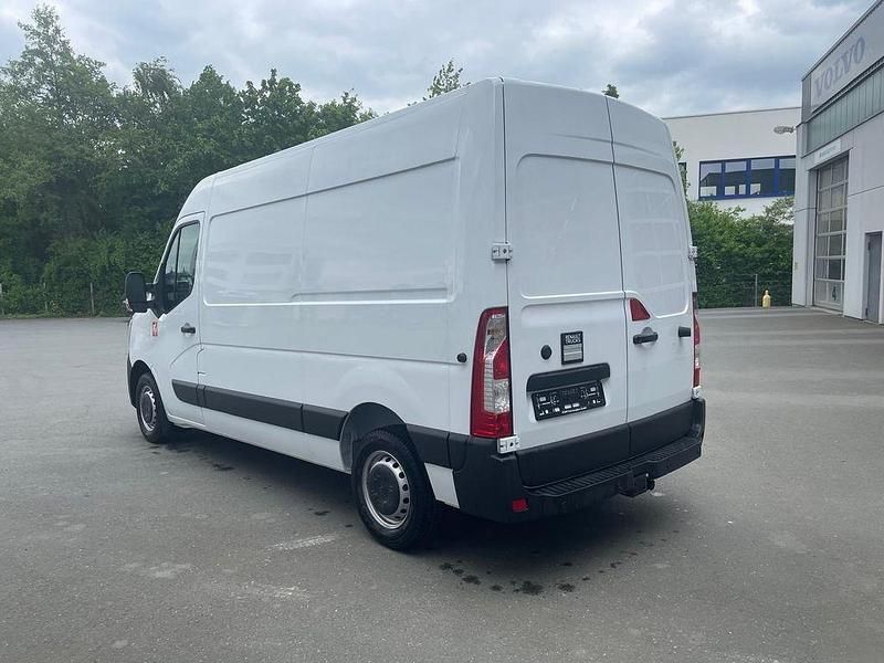 Nouă Renault Master 150 CP (110 kW) 2025 Alb Van