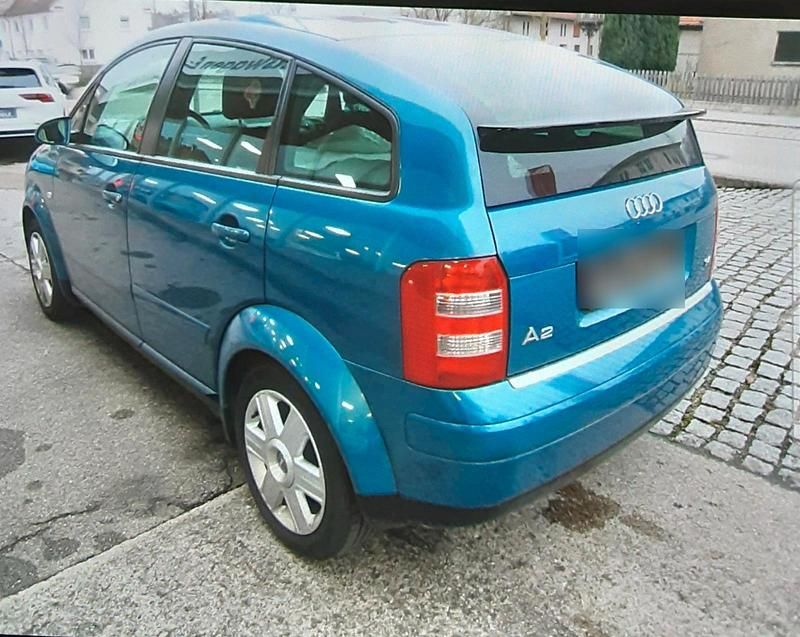 Usata Audi A2 75 CV (55 kW) 2003 Blu Utilitaria