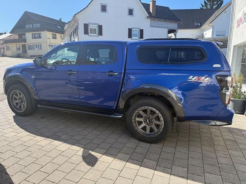 Gebraucht Isuzu D-Max 163 PS (119 kW) 2021 Blau Pickup