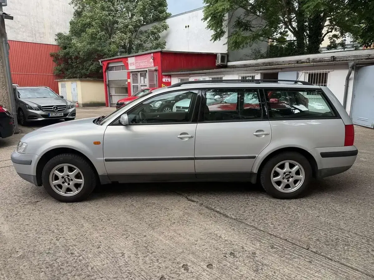 Gebraucht VW Passat Comfortline 125 PS (91 kW) 1997 Silber Kombi