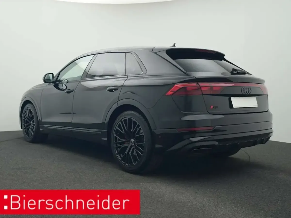 Gebraucht Audi Q8 S-Line 286 PS (210 kW) 2025 Schwarz SUV