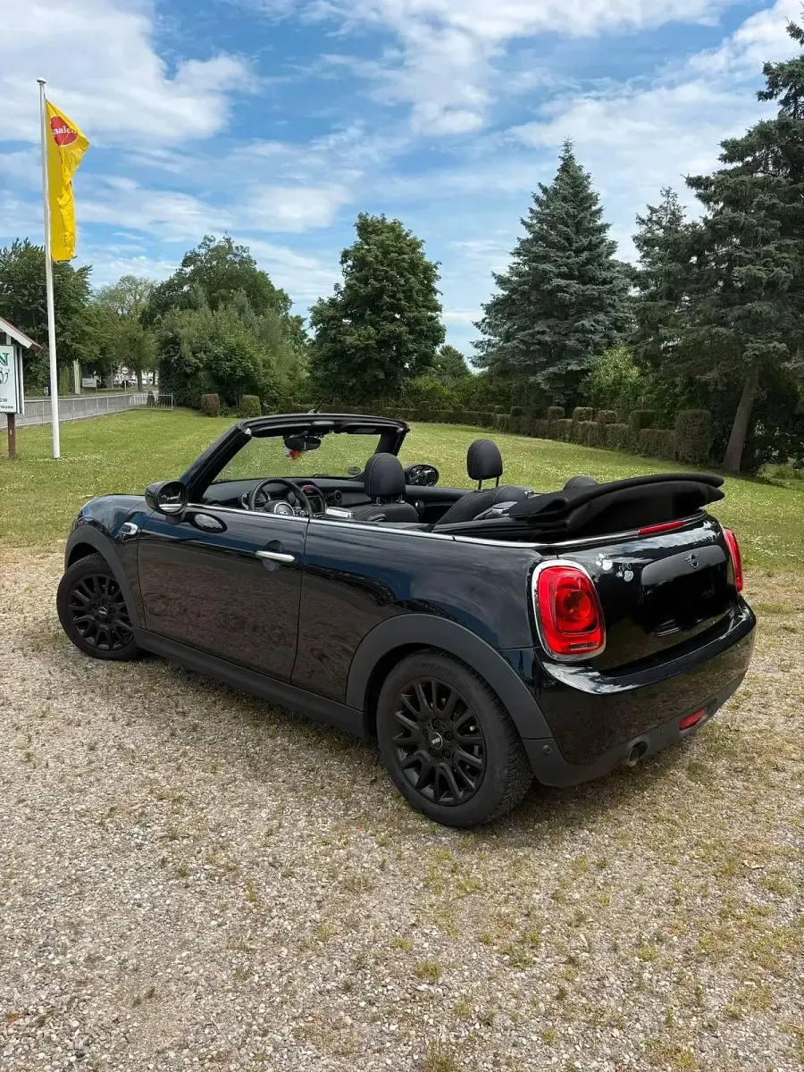 Gebraucht Mini One Cabriolet 102 PS (75 kW) 2020 Schwarz Cabrio