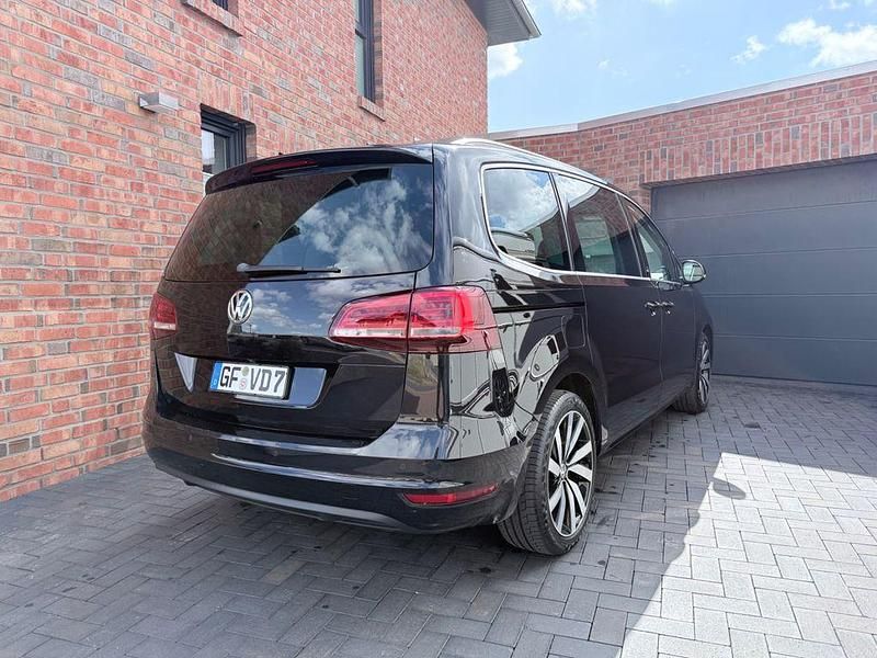 Gebraucht VW Sharan Sound 184 PS (135 kW) 2017 Schwarz Van / Kleinbus