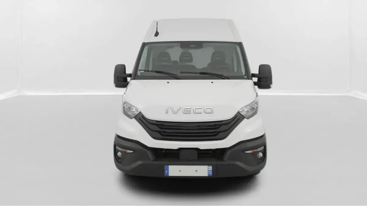 Neu Iveco Daily 158 PS (116 kW) 2026 (blanc) Van