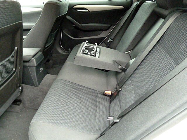 Używany BMW X1 Shadowline 184 KM (135 kW) 2014 Biały SUV