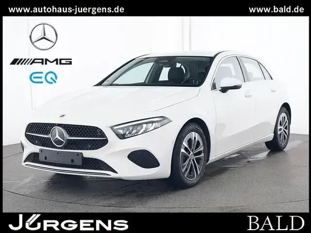 Gebraucht Mercedes A200 Progressive 163 PS (119 kW) 2024 Polarweiss Limousine