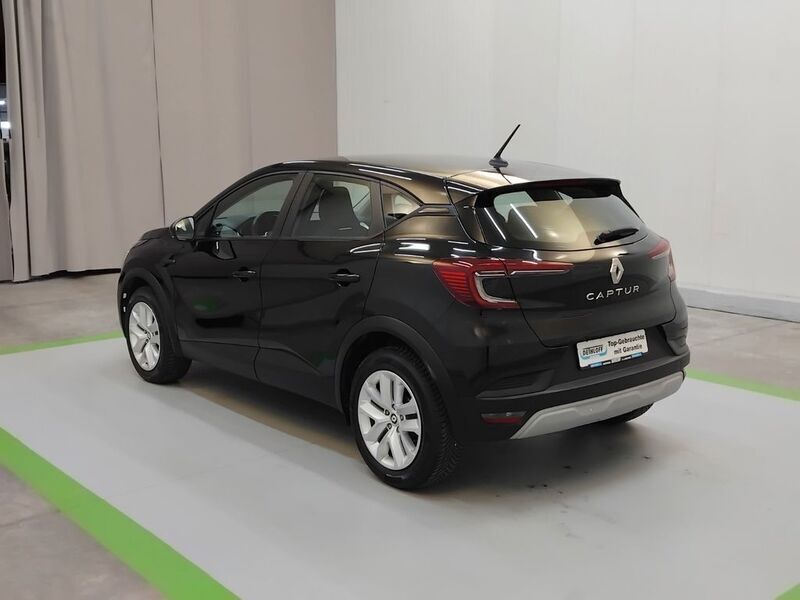 Second-hand Renault Captur Evolution 140 CP (102 kW) 2023 Negru SUV
