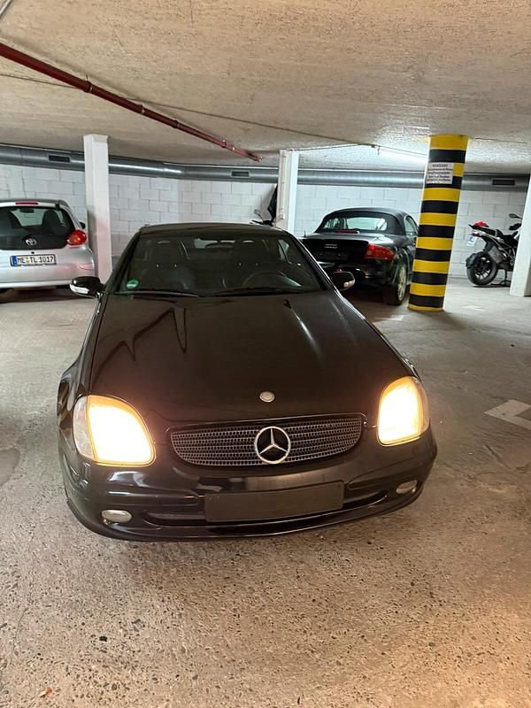 Schwarz Gebraucht 2001 Mercedes SLK200 Cabrio | 3.250 € (Superpreis) - Bild 1/4