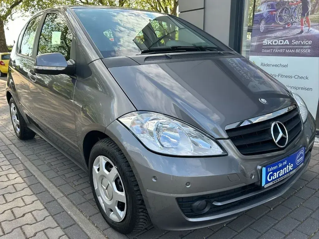 Gebraucht Mercedes A160 95 PS (69 kW) 2012 Grau Limousine
