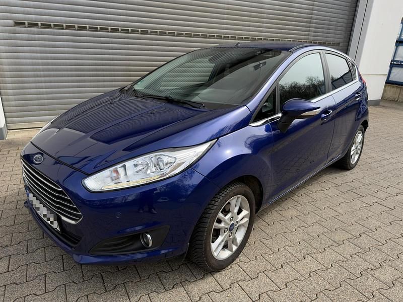 Gebraucht Ford Fiesta Titanium 101 PS (74 kW) 2017 Blau Kleinwagen