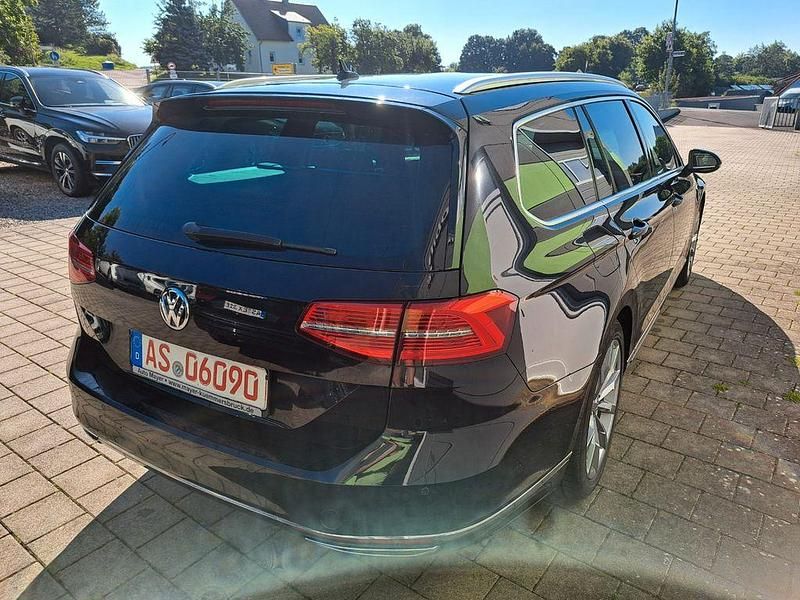 Gebraucht VW Passat Highline 190 PS (139 kW) 2017 Schwarz Kombi