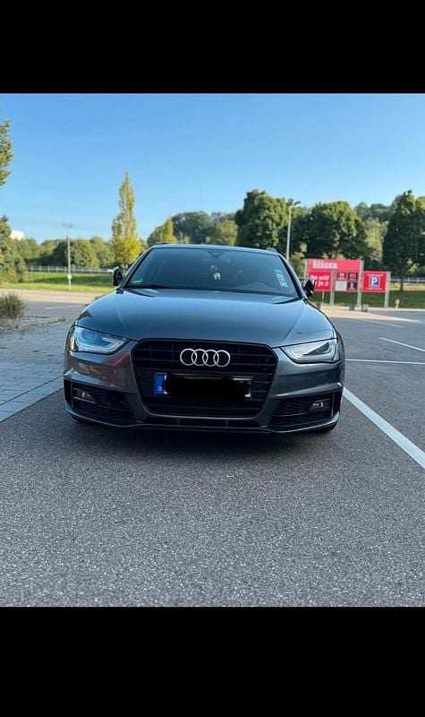 Grau Gebraucht 2015 Audi A4 S-Line Kombi | 14.500 € (Teuer) - Bild 1/4