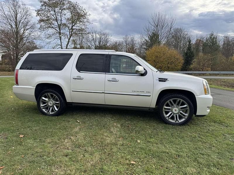 Gebraucht Cadillac Escalade 409 PS (300 kW) 2013 Weiß SUV