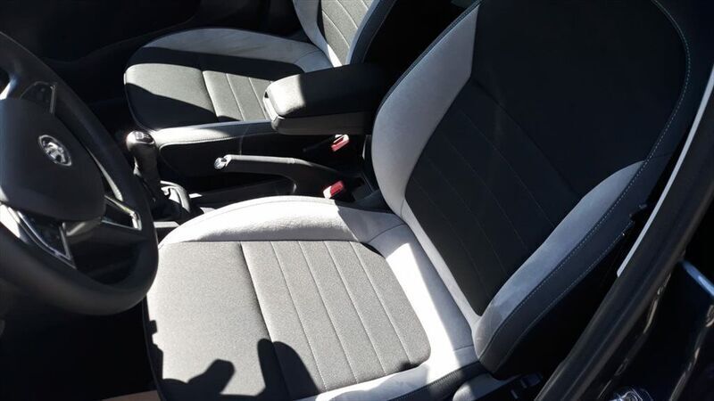 Gebraucht Skoda Fabia Joy 90 PS (66 kW) 2016 Grau / quarzgrau / metallic Kleinwagen