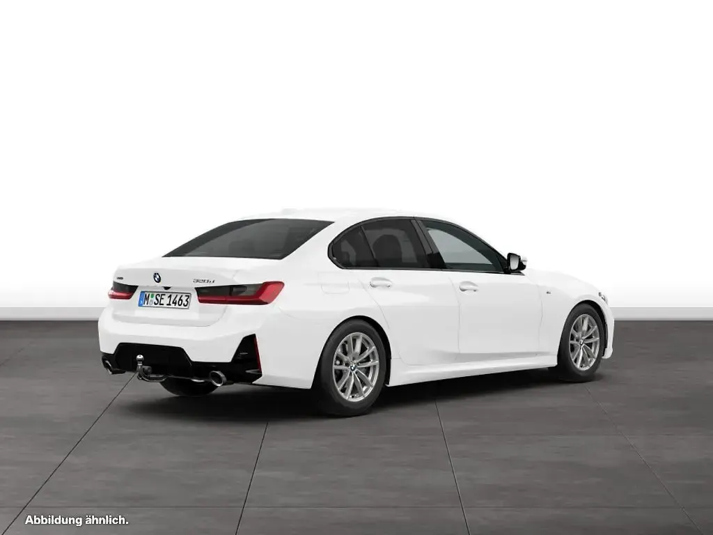 Gebraucht BMW 320 Sport Line 190 PS (139 kW) 2026 Weiß Limousine