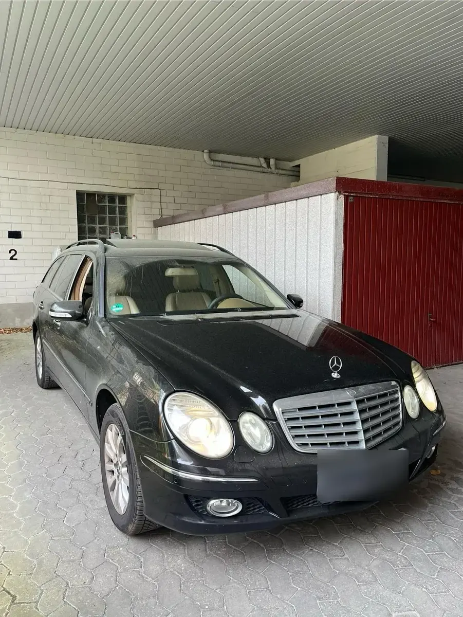Gebraucht Mercedes E220 Elegance 170 PS (125 kW) 2007 Schwarz Kombi