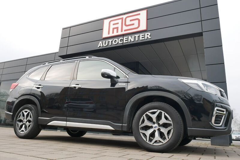 Schwarz Gebraucht 2021 Subaru Forester Active SUV | 23.990 € (Guter Preis) - Bild 1/4