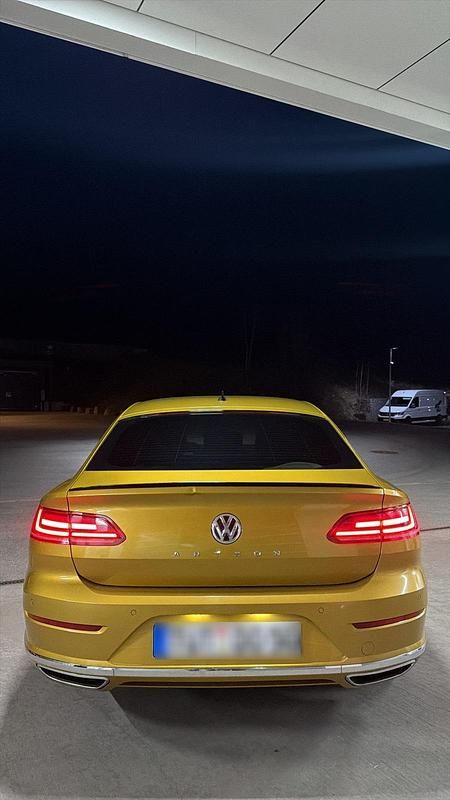 Gebraucht VW Arteon R-line 150 PS (110 kW) 2017 Gelb Kleinwagen