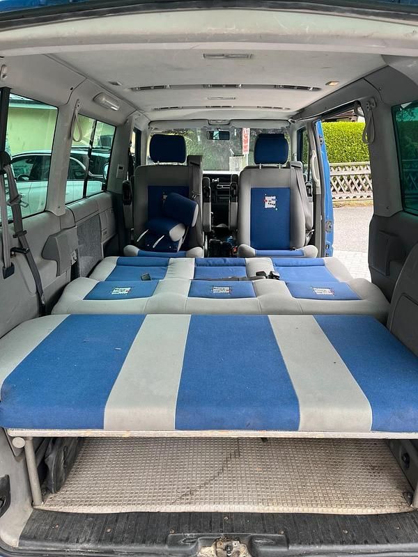 Gebraucht VW T4 102 PS (75 kW) 2000 Blau Van