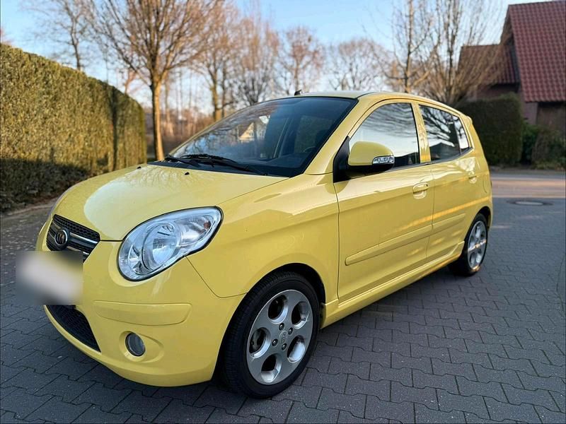 Gebraucht Kia Picanto 65 PS (47 kW) 2010 Gelb Kleinwagen