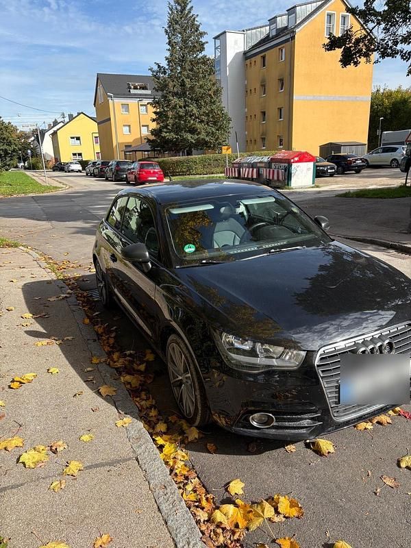 Second-hand Audi A1 86 CP (63 kW) 2011 Negru Hatchback