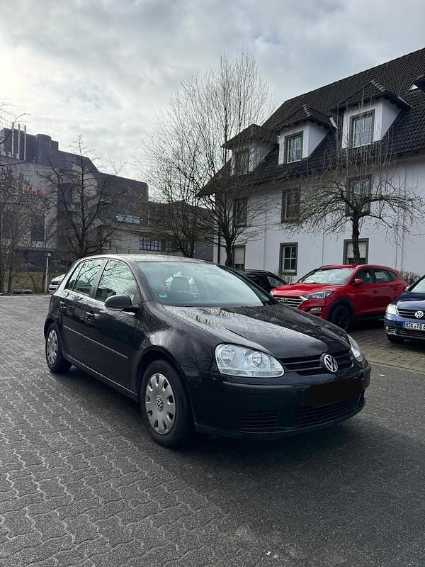 Gebraucht VW Golf V 105 PS (77 kW) 2008 Schwarz Kleinwagen