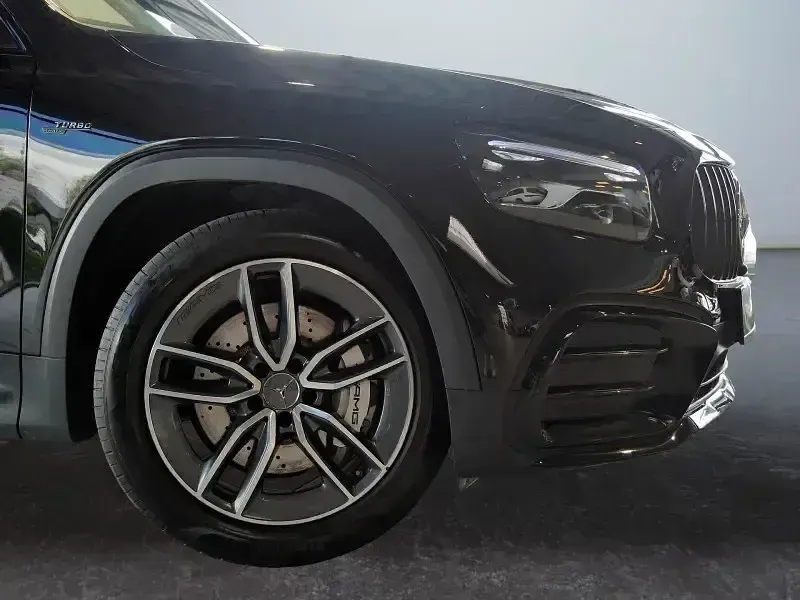 Gebraucht Mercedes GLB35 AMG 306 PS (225 kW) 2024 Schwarz SUV