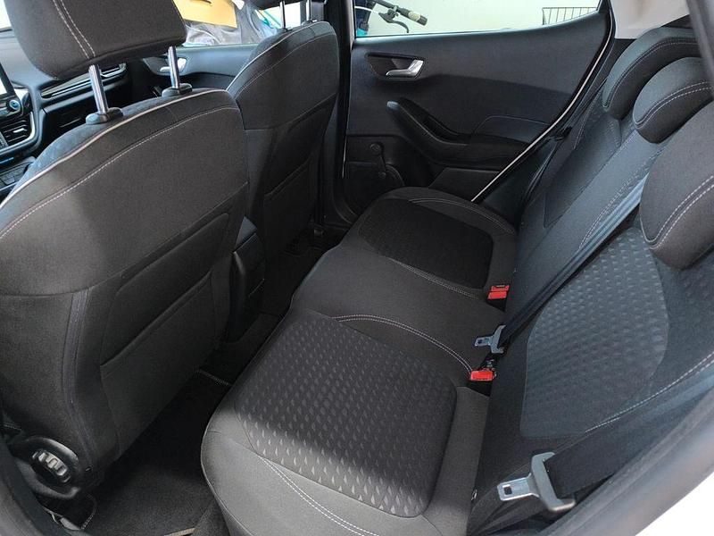 Gebraucht Ford Fiesta Titanium 125 PS (91 kW) 2017 Weiß Limousine