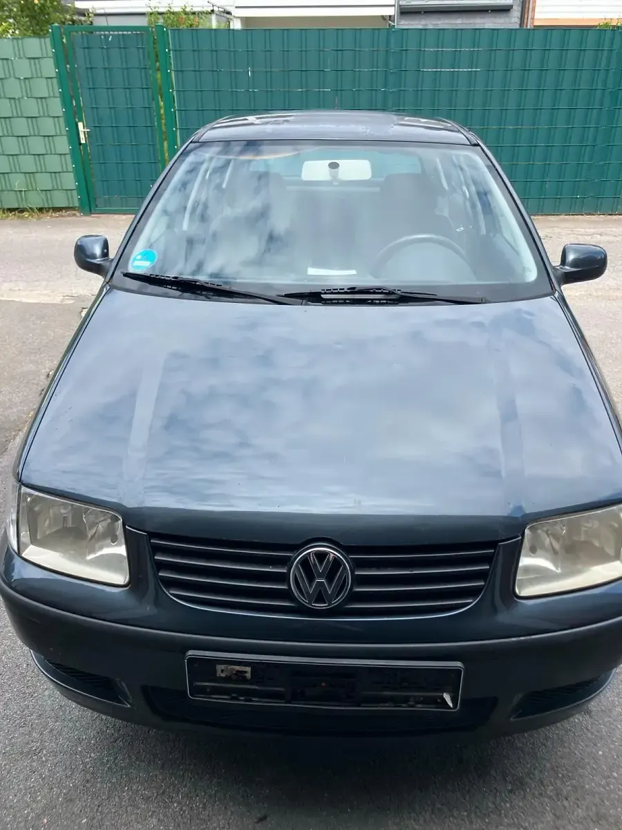 Gebraucht VW Polo 60 PS (44 kW) 2001 Blau Kleinwagen
