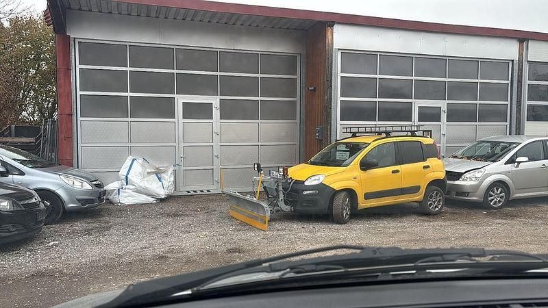 Gelb Gebraucht 2017 Fiat Panda 4x4 Wild Kleinwagen | 18.950 € - Bild 1/4