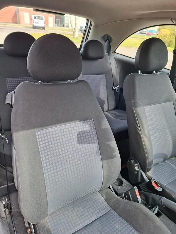 Gebraucht Opel Corsa 80 PS (58 kW) 2005 Grau Kleinwagen